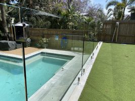 Pool glass just been cleaned